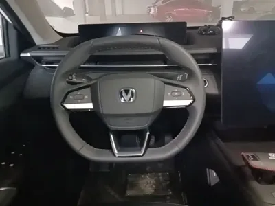 Changan Eado 2025, 9900 км, за 60599 CNY - фото 11