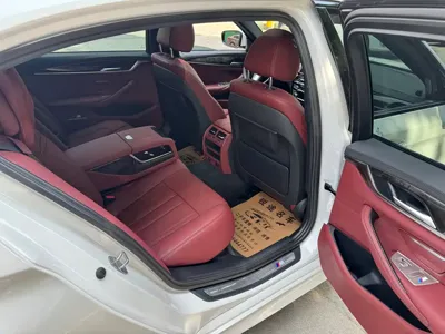 BMW 5 Series 2019, 150000 км, за 129000 CNY