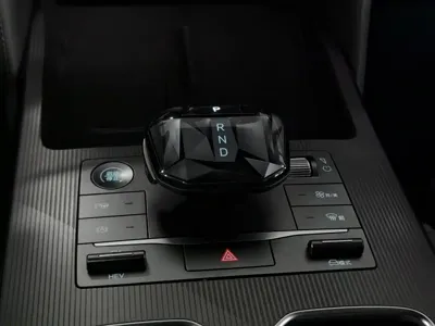 BYD L DM-i 2025, 9600 км, за 99800 CNY - фото 13