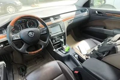 Skoda Superb 2013, 151200 км, за 42938.84 CNY - фото 16