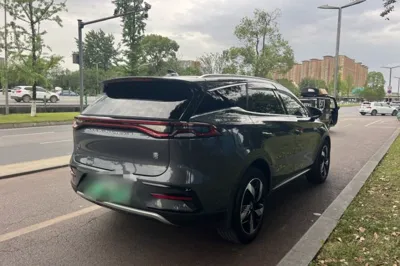 BYD Tang New Energy 2023, 69700 км, за 121826.41 CNY - фото 15