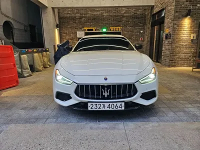 Maserati Ghibli 2020, 62000 км, за 31000000 KRW