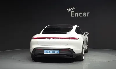 Porsche Taycan 2023, 24500 км, за 115570000 KRW