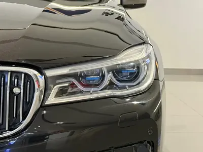 BMW 7 Series 2017, 100000 км, за 379799 CNY
