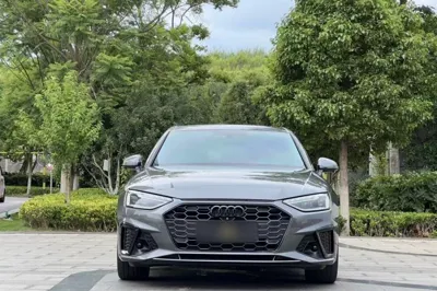 Audi A4L 2020, 93700 км, за 131207.61 CNY