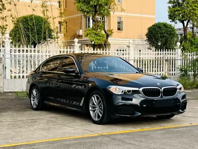 BMW 5 Series 2020, 60000 км, за 148800 CNY