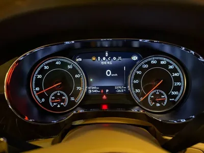 Bentley Bentayga 2018, 67000 км, за 105000000 KRW - фото 14