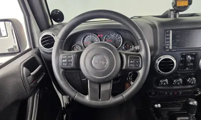 Jeep Wrangler 2016, 81838 км, за 26590000 KRW - фото 13