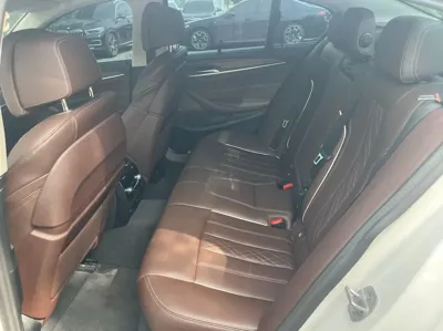 BMW 5-Series 2023, 21500 км, за 39000000 KRW - фото 3