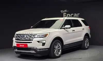 Ford Explorer · 2018 год