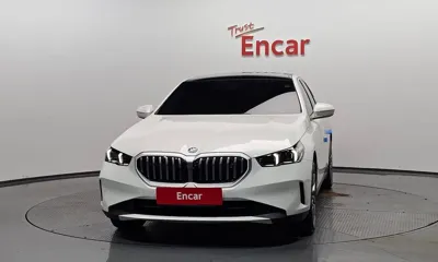 BMW i5 2024, 37811 км, за 55200000 KRW