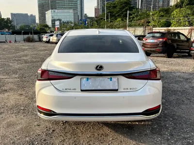 Lexus ES 2019, 70000 км, за 129800 CNY - фото 5