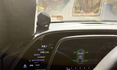 Cadillac Escalade 2022, 52125 км, за 99000000 KRW - фото 9