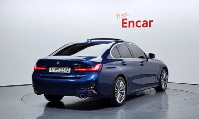 BMW 3-Series 2021, 68680 км, за 26400000 KRW