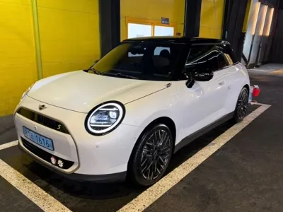 MINI Cooper · 2024 год