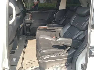 Honda Elysion 2017, 129800 км, за 100000 CNY - фото 11