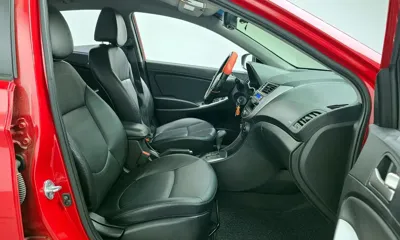 Hyundai Accent 2016, 107346 км, за 3900000 KRW - фото 11
