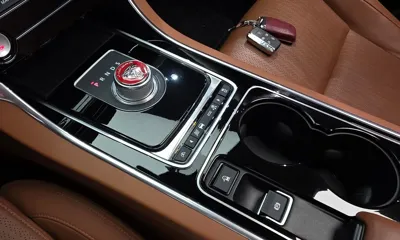 Jaguar XE 2016, 87215 км, за 7000000 KRW - фото 9