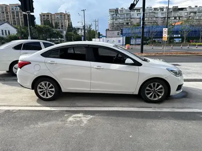 Chery New Energy Arrizo 5e 2018, 300000 км, за 24000 CNY