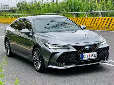 Toyota Avalon 2022, 97000 км, за 123800 CNY