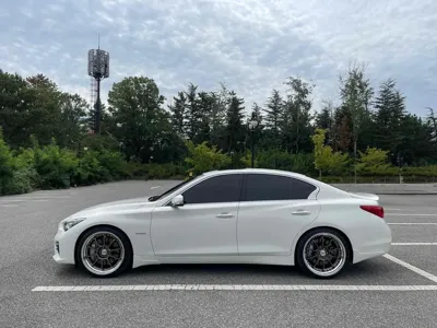 Infiniti Q50 2015, 40840 км, за 35000000 KRW