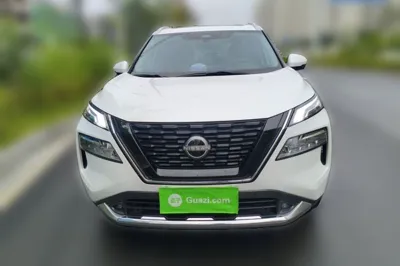 Nissan X-Trail 2023, 34500 км, за 129642.37 CNY