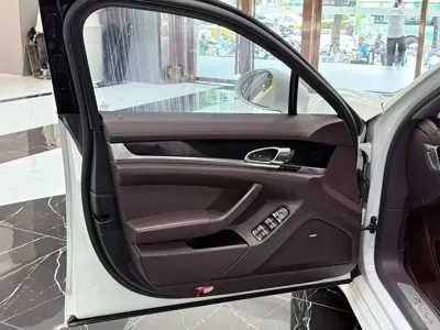 Porsche Panamera 2015, 100000 км, за 286000 CNY - фото 19