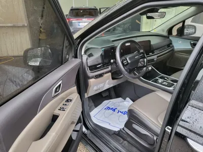 Kia Canival 2025, 11806 км, за 36110000 KRW - фото 6