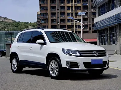 Volkswagen Tiguan 2019, 107000 км, за 48800 CNY