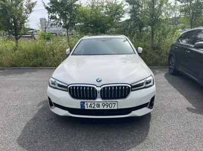 BMW 5-Series · 2023 год