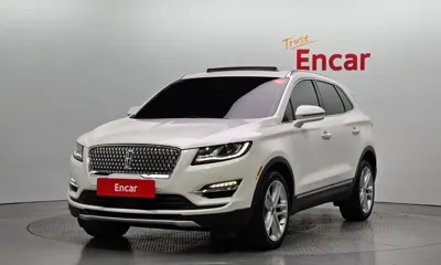 Lincoln MKC · 2019 год