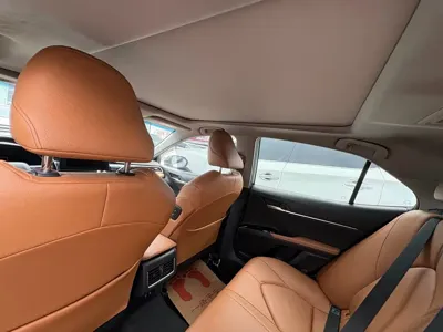 Toyota Camry 2022, 70000 км, за 98800 CNY - фото 9
