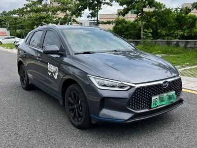 BYD e2 · 2020 год