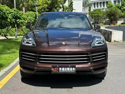Porsche Cayenne 2020, 90000 км, за 385000 CNY
