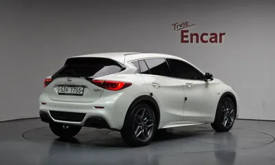 Infiniti Q30 2017, 73399 км, за 13500000 KRW