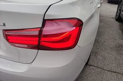 BMW 3 Series 2019, 90100 км, за 104514.28 CNY - фото 9