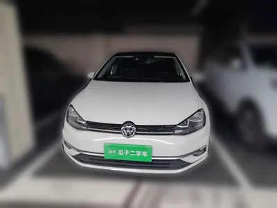 Volkswagen Golf 2019, 89800 км, за 58791.62 CNY