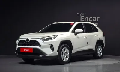 Toyota RAV4 · 2021 год