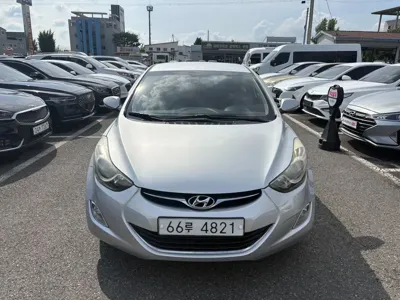 Hyundai Avante · 2011 год