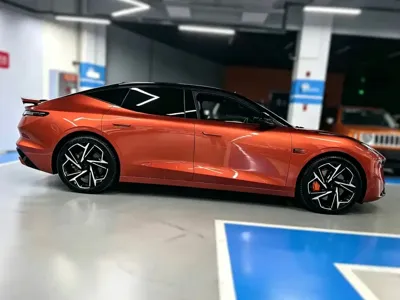 Lynk & Co Z10 2024, 25000 км, за 138800 CNY