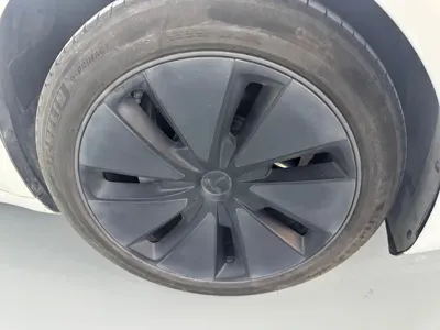 Tesla Model 3 2024, 20800 км, за 123800 CNY