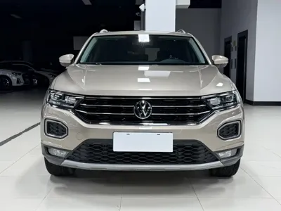 Volkswagen T-Roc 2022, 44000 км, за 105800 CNY