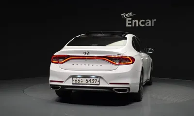 Hyundai Grandeur 2017, 100124 км, за 15400000 KRW