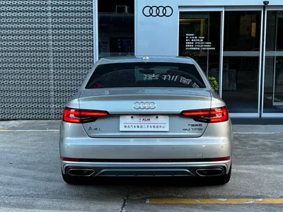 Audi A4L 2019, 43000 км, за 92800 CNY - фото 5