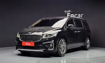 Kia Canival · 2020 год