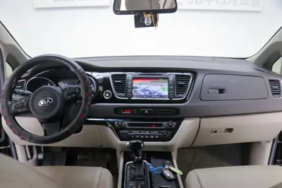Kia Canival 2015, 305698 км, за 5500000 KRW - фото 7