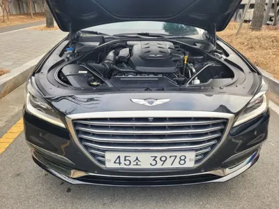 Genesis G80 · 2017 год