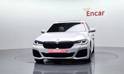 BMW 5-Series 2023, 35451 км, за 43486.74 USD