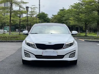 Kia K5 2014, 130000 км, за 25800 CNY