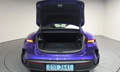 Porsche Taycan 2025, 6929 км, за 115770.51 USD - фото 20